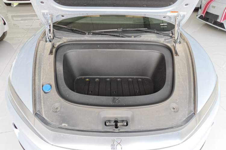 Used BYD Han L 2025 EV Four-Wheel Drive LiDAR Flagship Model Engine Bay