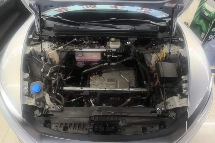 Used BYD Han L 2025 EV Four-Wheel Drive LiDAR Flagship Model Engine Bay
