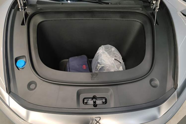 Used BYD Han L 2025 EV 701KM LiDAR Deluxe Edition Engine Bay