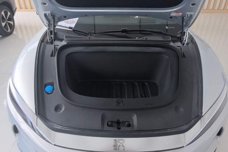 Used BYD Han L 2025 EV Four-Wheel Drive LiDAR Flagship Model Engine Bay