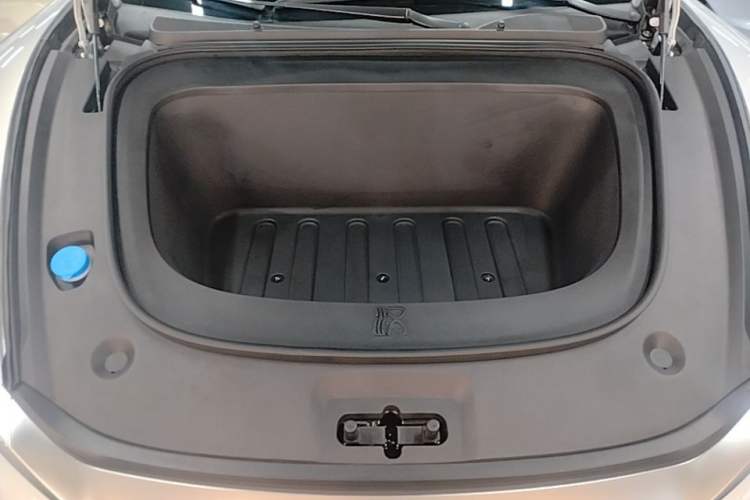 Used BYD Han L 2025 EV Four-Wheel Drive LiDAR Flagship Model Engine Bay