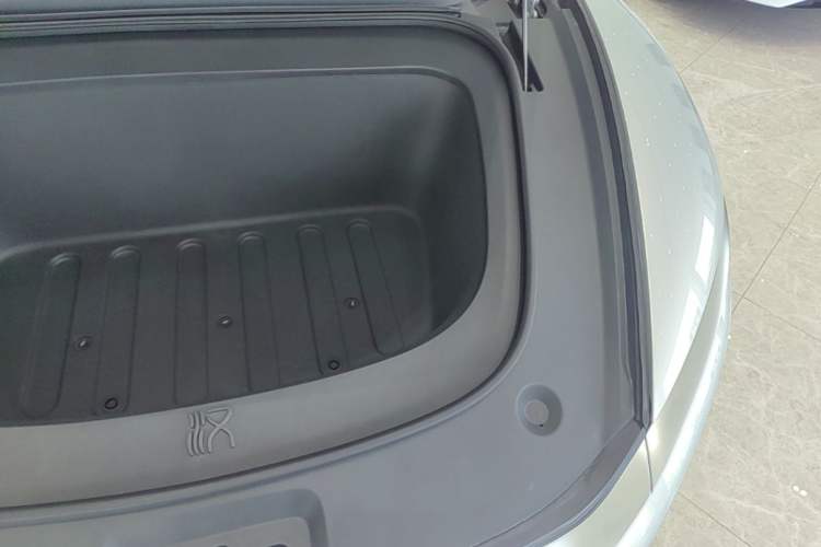 Used BYD Han L 2025 EV Four-Wheel Drive LiDAR Flagship Model Engine Bay Left