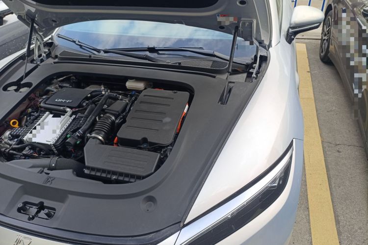 Used BYD Han L 2025 DM-p Four-Wheel-Drive LiDAR Flagship Model Engine Bay Left