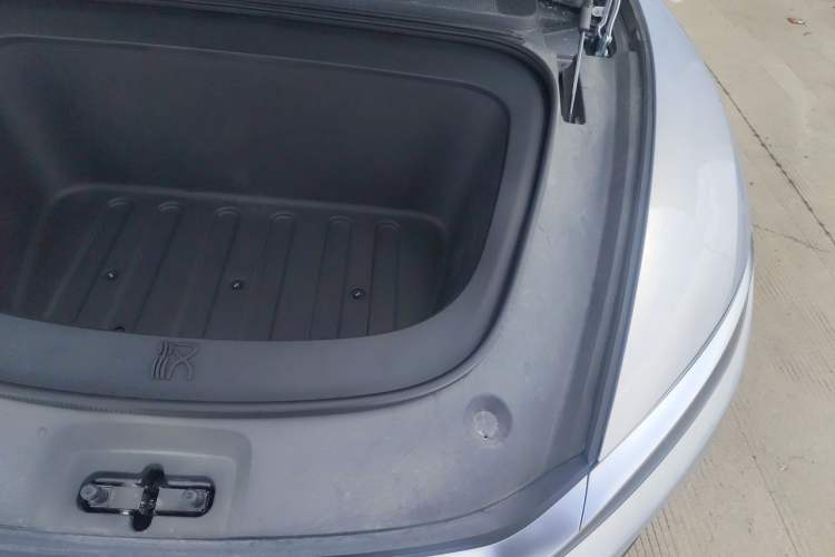 Used BYD Han L 2025 EV Four-Wheel Drive LiDAR Flagship Model Engine Bay Left