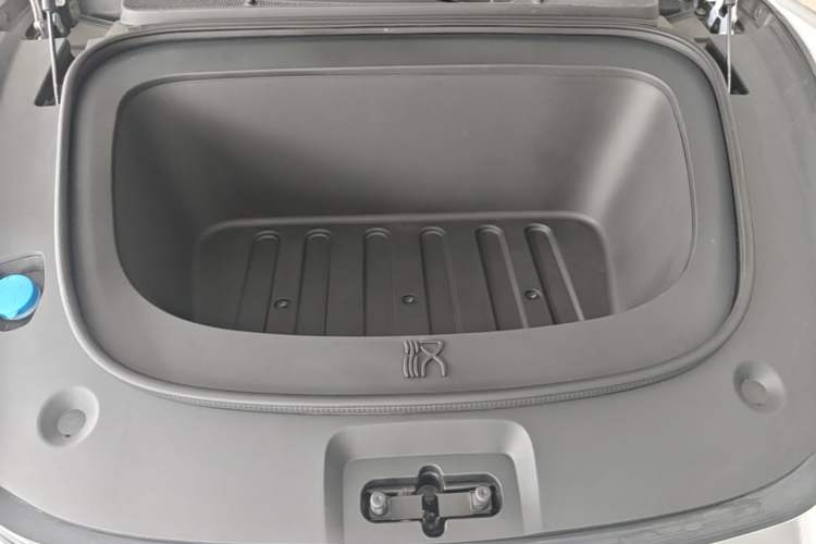 Used BYD Han L 2025 EV Four-Wheel Drive LiDAR Flagship Model Engine Bay