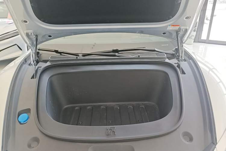 Used BYD Han L 2025 EV Four-Wheel Drive LiDAR Flagship Model Engine Bay