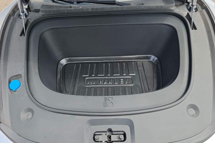 Used BYD Han L 2025 EV Four-Wheel Drive LiDAR Flagship Model Engine Bay