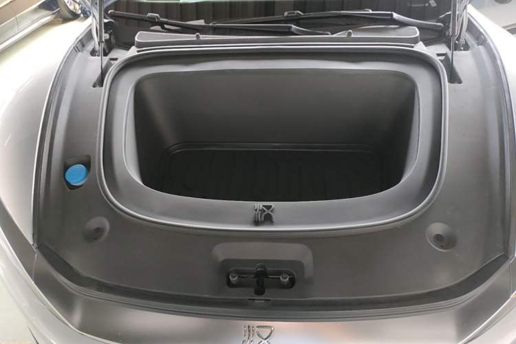Used BYD Han L 2025 EV Four-Wheel Drive LiDAR Flagship Model Engine Bay