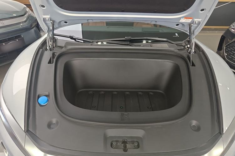 Used BYD Han L 2025 EV Four-Wheel Drive LiDAR Flagship Model Engine Bay