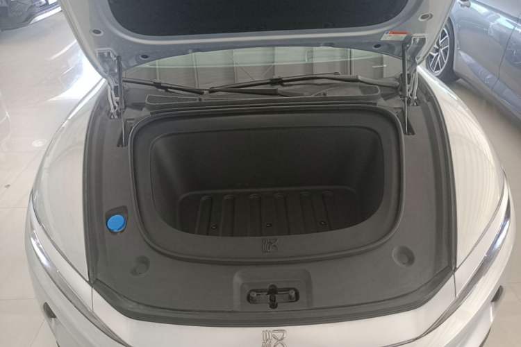 Used BYD Han L 2025 EV Four-Wheel Drive LiDAR Flagship Model Engine Bay