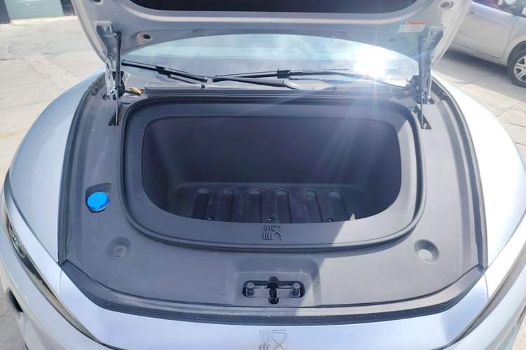 Used BYD Han L 2025 EV Four-Wheel Drive LiDAR Flagship Model Engine Bay