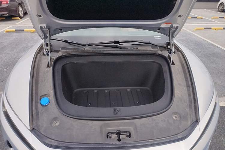 Used BYD Han L 2025 EV Four-Wheel Drive LiDAR Flagship Model Engine Bay