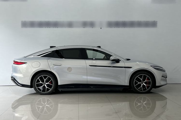 Used BYD Han L 2025 EV Four-Wheel Drive LiDAR Flagship Model Exterior 2
