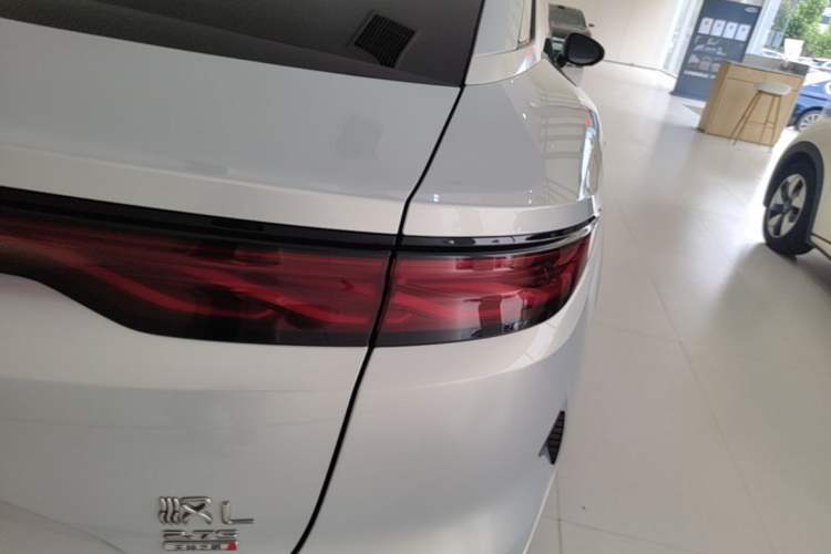 Used BYD Han L 2025 EV Four-Wheel Drive LiDAR Flagship Model Exterior 3