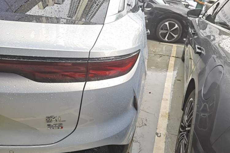 Used BYD Han L 2025 EV Four-Wheel Drive LiDAR Flagship Model Exterior 3