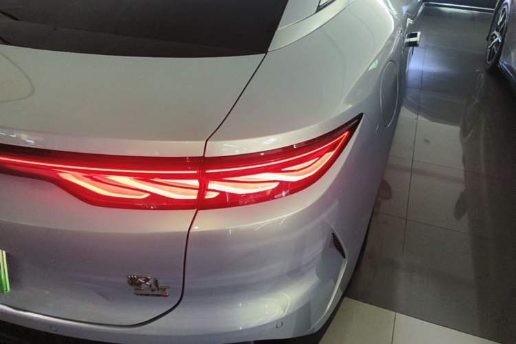 Used BYD Han L 2025 EV Four-Wheel Drive LiDAR Flagship Model Exterior 3