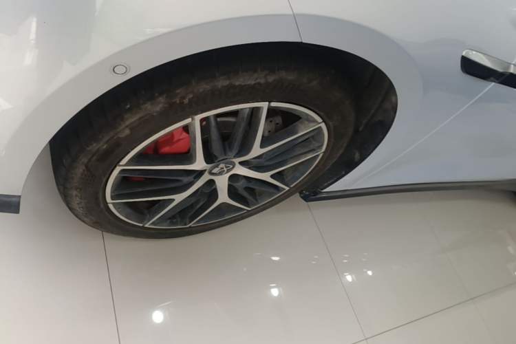 Used BYD Han L 2025 EV Four-Wheel Drive LiDAR Flagship Model Exterior 4