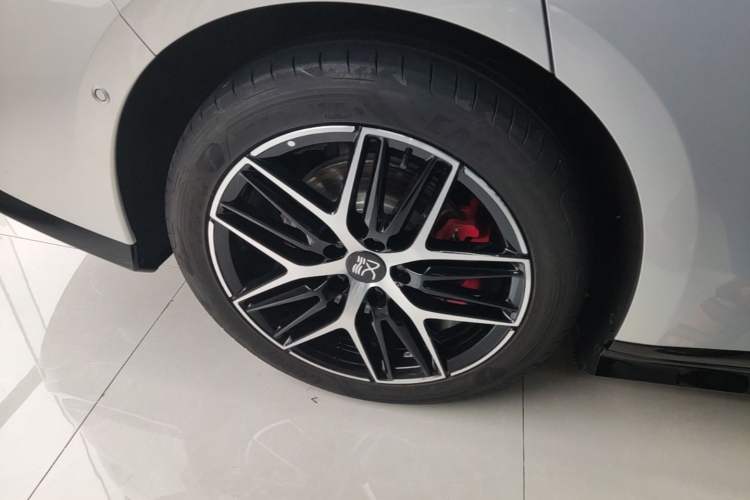 Used BYD Han L 2025 EV Four-Wheel Drive LiDAR Flagship Model Exterior 5
