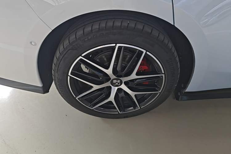 Used BYD Han L 2025 EV Four-Wheel Drive LiDAR Flagship Model Exterior 5