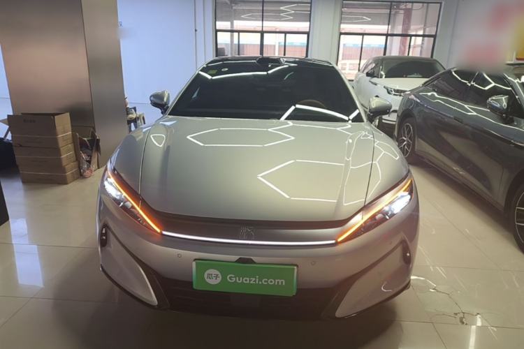 Used BYD Han L 2025 EV Four-Wheel Drive LiDAR Flagship Model Front