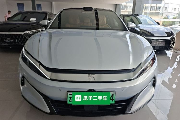 Used BYD Han L 2025 EV Four-Wheel Drive LiDAR Flagship Model Front