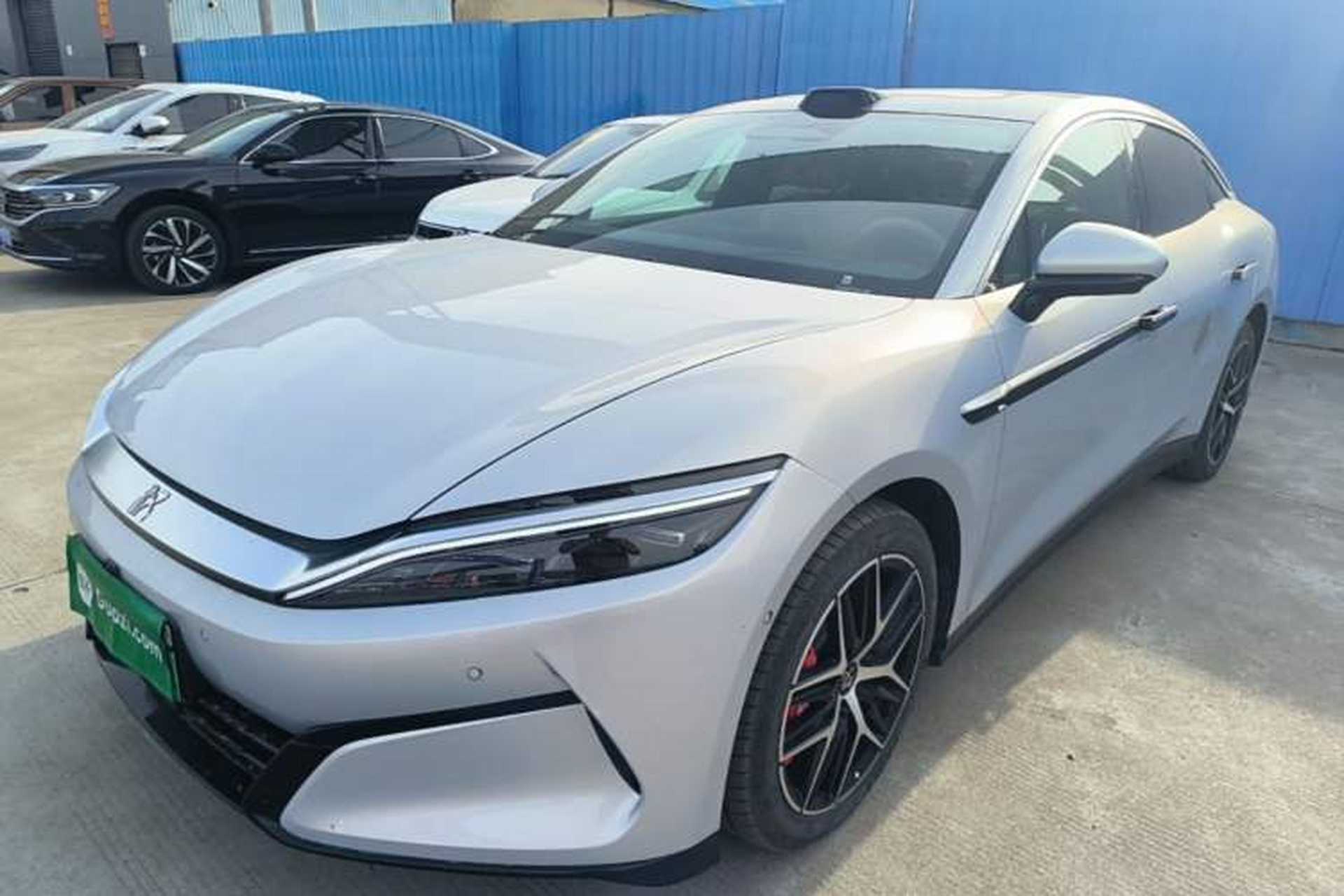 Used BYD Han L 2025 EV Four-Wheel Drive LiDAR Flagship Model Front Left 45 Deg