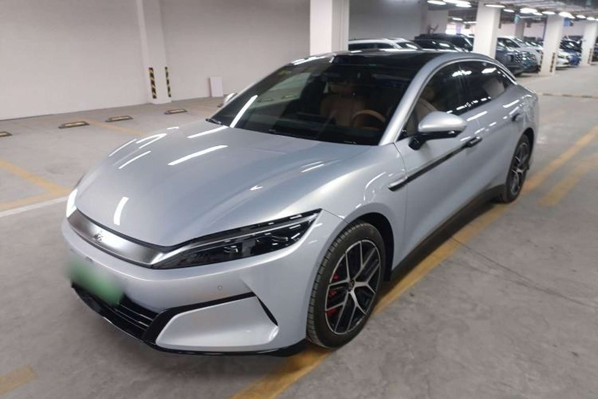 Used BYD Han L 2025 EV Four-Wheel Drive LiDAR Flagship Model Front Left 45 Deg