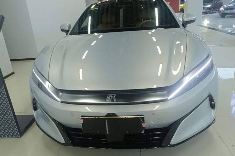Used BYD Han L 2025 EV Four-Wheel Drive LiDAR Flagship Model Front
