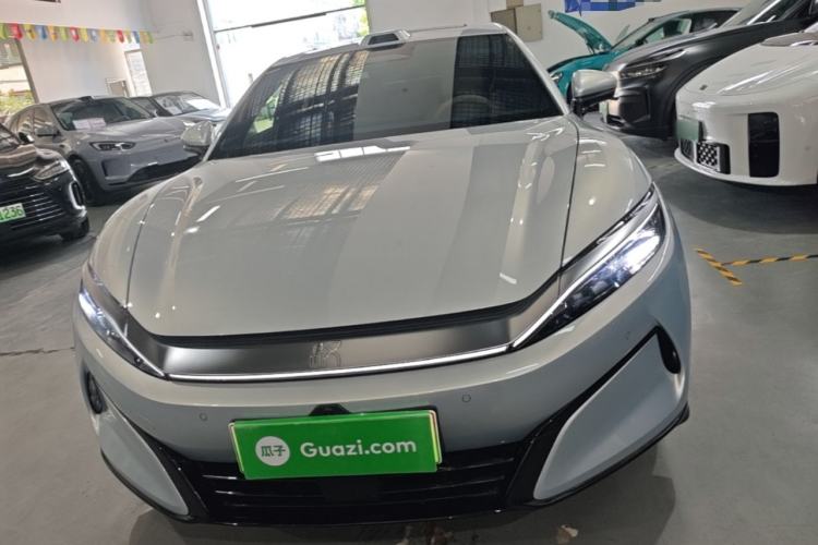 Used BYD Han L 2025 EV 701KM LiDAR Deluxe Edition Front