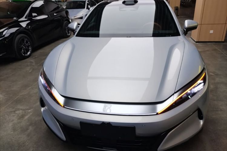 Used BYD Han L 2025 EV Four-Wheel Drive LiDAR Flagship Model Front
