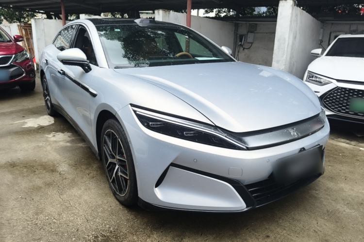 Used BYD Han L 2025 EV Four-Wheel Drive LiDAR Flagship Model Front Right 45 Deg