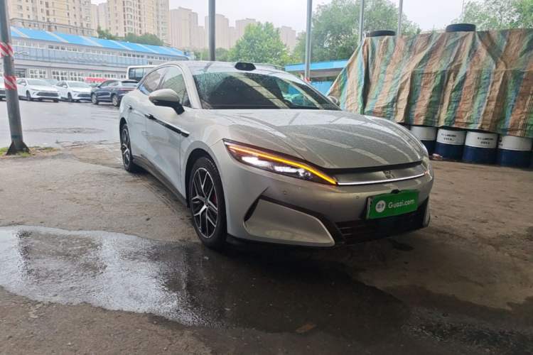 Used BYD Han L 2025 EV Four-Wheel Drive LiDAR Flagship Model Front Right 45 Deg