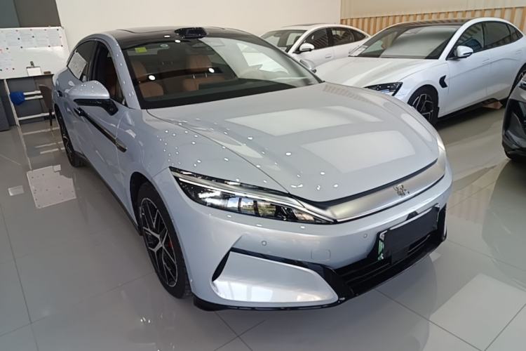 Used BYD Han L 2025 EV Four-Wheel Drive LiDAR Flagship Model Front Right 45 Deg