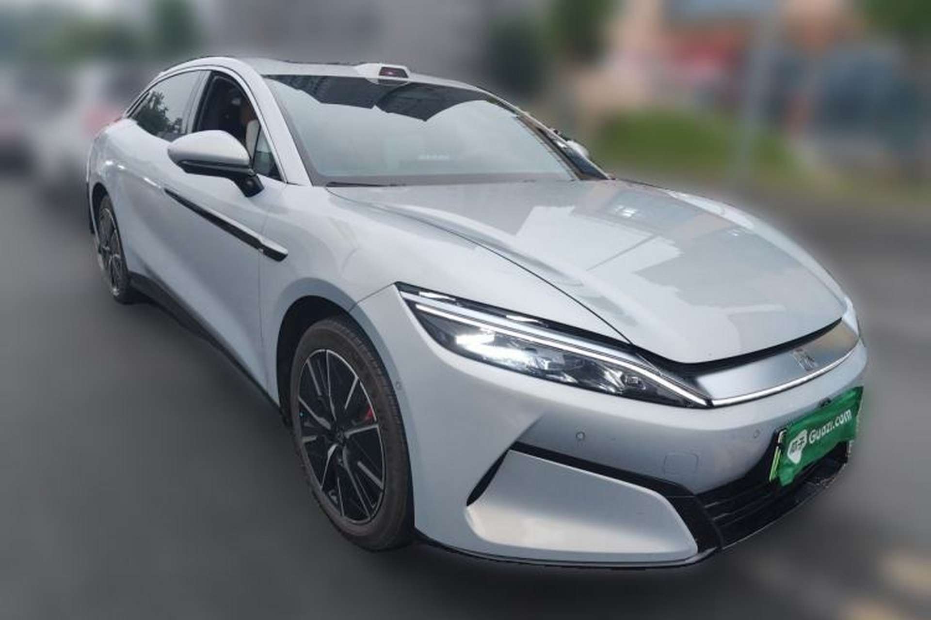 Used BYD Han L 2025 EV 701KM LiDAR Deluxe Edition Front Right 45 Deg