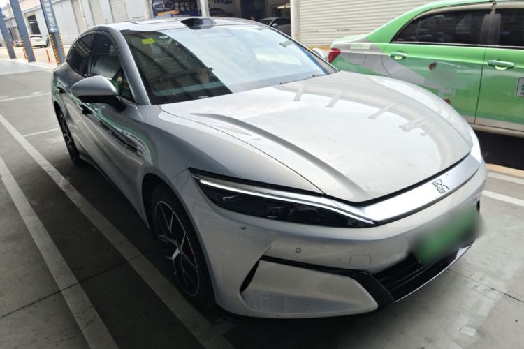 Used BYD Han L 2025 EV Four-Wheel Drive LiDAR Flagship Model Front Right 45 Deg