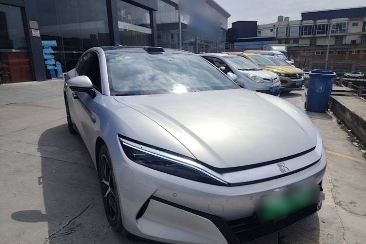 Used BYD Han L 2025 EV Four-Wheel Drive LiDAR Flagship Model Front Right 45 Deg