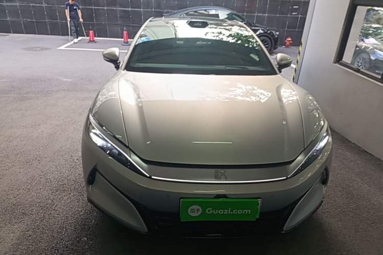 Used BYD Han L 2025 EV Four-Wheel Drive LiDAR Flagship Model Front