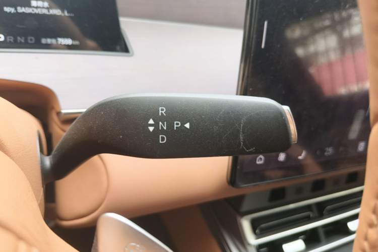 Used BYD Han L 2025 EV Four-Wheel Drive LiDAR Flagship Model Gear Lever