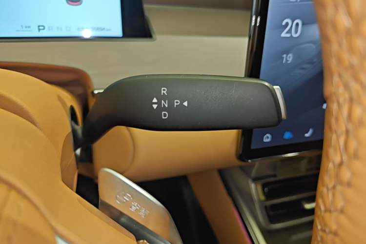 Used BYD Han L 2025 EV Four-Wheel Drive LiDAR Flagship Model Gear Lever
