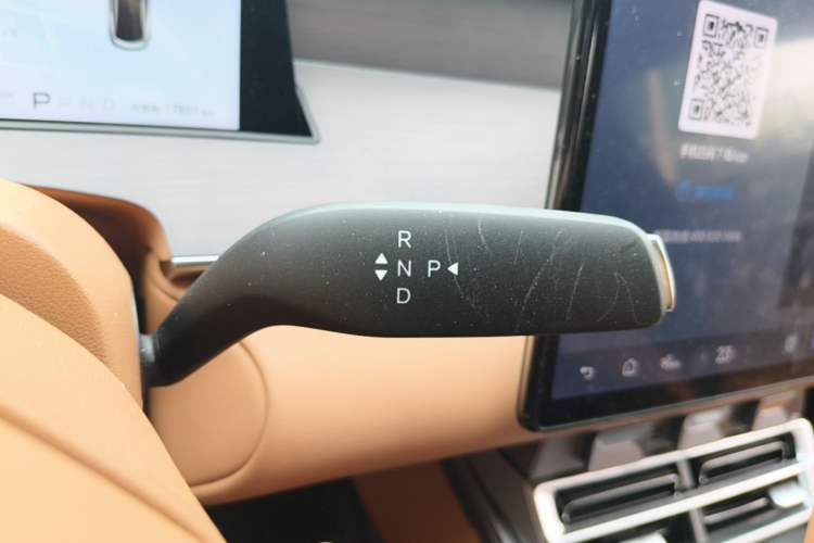 Used BYD Han L 2025 EV Four-Wheel Drive LiDAR Flagship Model Gear Lever