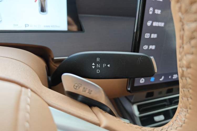 Used BYD Han L 2025 EV Four-Wheel Drive LiDAR Flagship Model Gear Lever