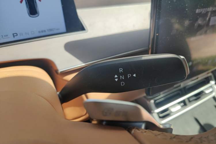 Used BYD Han L 2025 EV Four-Wheel Drive LiDAR Flagship Model Gear Lever