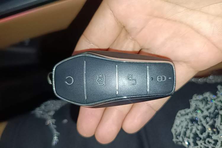 Used BYD Han L 2025 EV Four-Wheel Drive LiDAR Flagship Model Interior 1