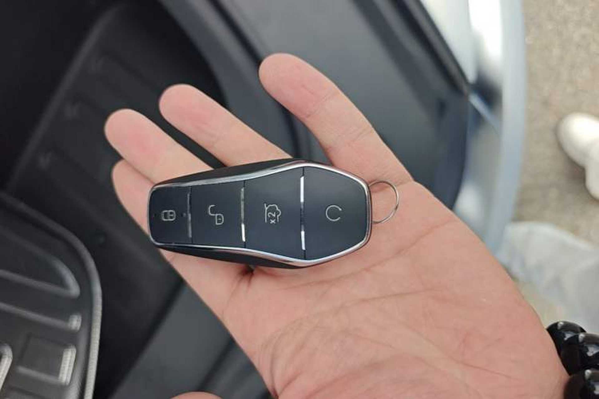 Used BYD Han L 2025 EV Four-Wheel Drive LiDAR Flagship Model Interior 1