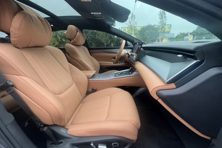 Used BYD Han L 2025 DM-i 200KM LiDAR Luxury Model Interior 10