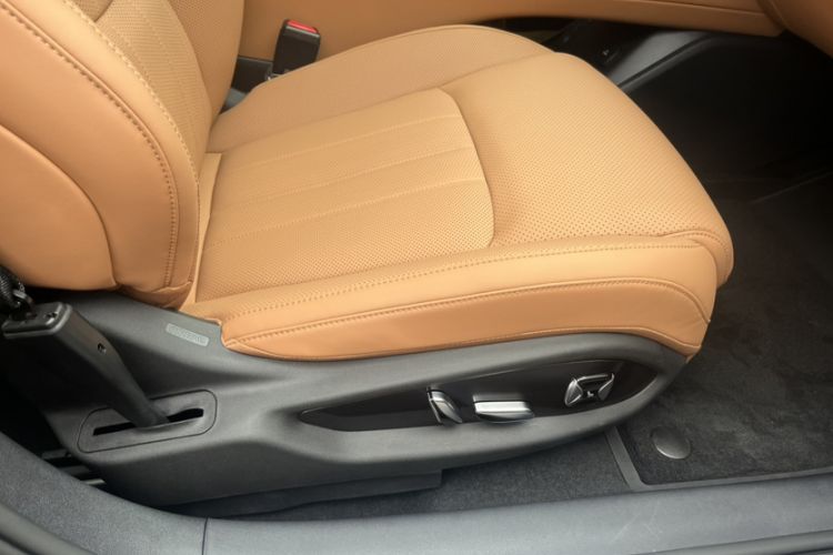 Used BYD Han L 2025 DM-i 200KM LiDAR Luxury Model Interior 12