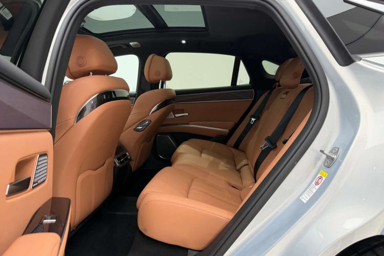 Used BYD Han L 2025 EV Four-Wheel Drive LiDAR Flagship Model Interior 2