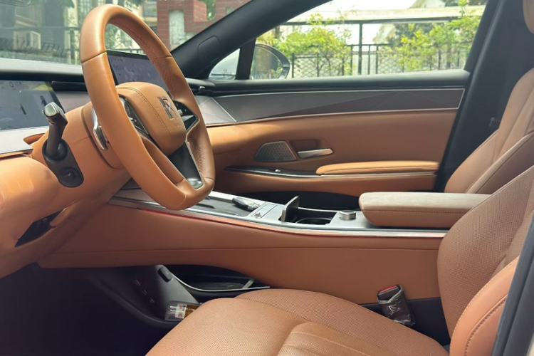 Used BYD Han L 2025 EV Four-Wheel Drive LiDAR Flagship Model Interior 2