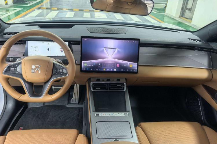 Used BYD Han L 2025 EV Four-Wheel Drive LiDAR Flagship Model Interior 3