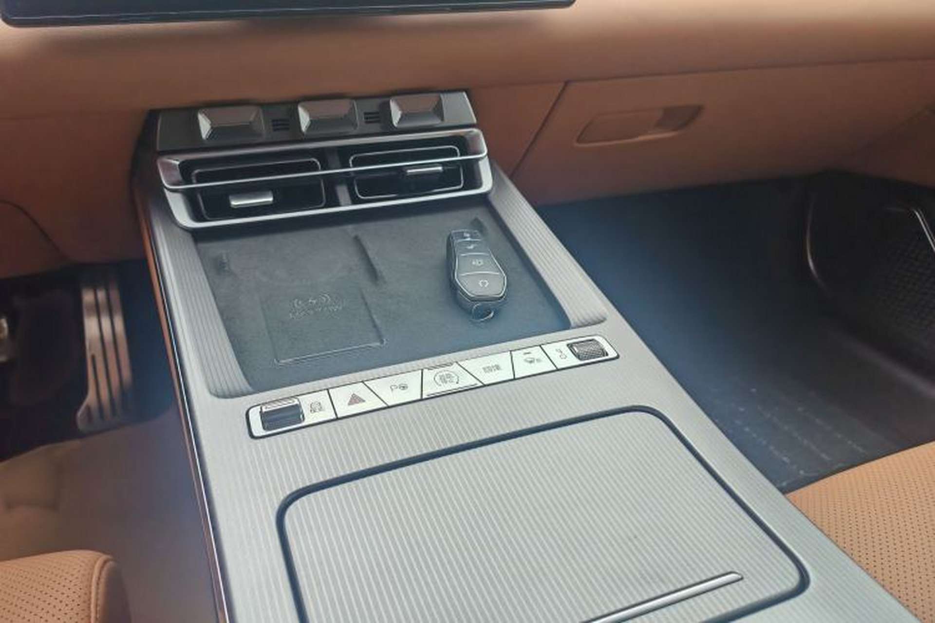 Used BYD Han L 2025 EV Four-Wheel Drive LiDAR Flagship Model Interior 3